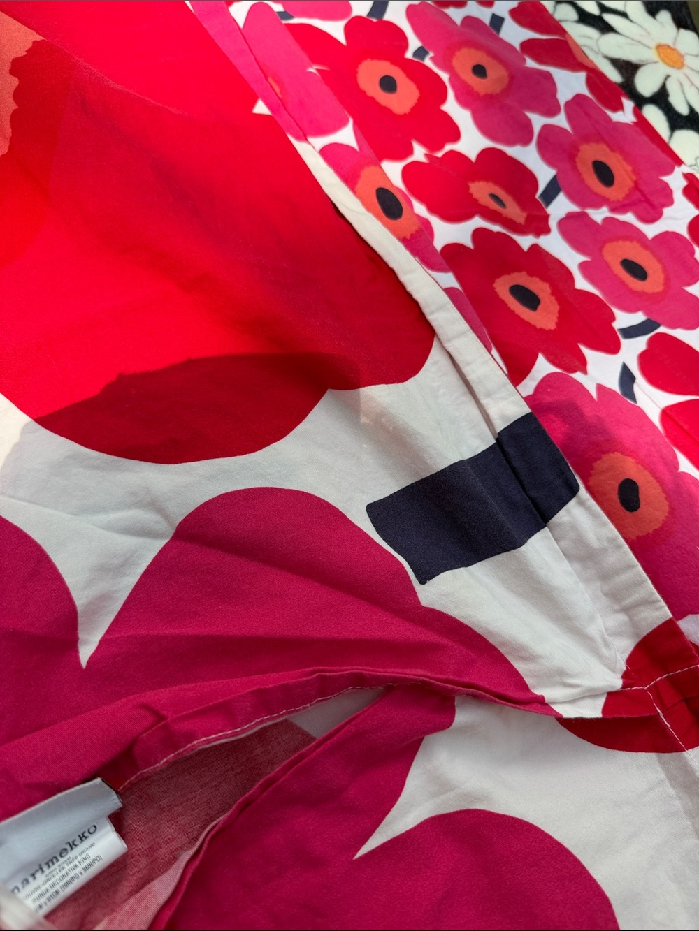 Marimekko Pink & Red Floral Cotton king one sham one pillowcase